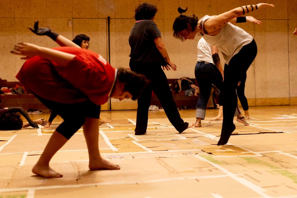 A Oficina de Dança Contemporânea da SMUP apresenta ‘Carto-Nada’ – 28 MAIO 2023